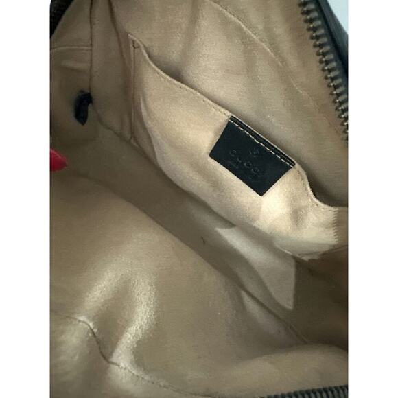 Gucci GG Marmont Matelassé Leather Camera Bag - Black, Good Condition - Picture 6 of 6